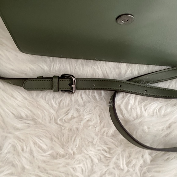 Crossbody - Picture 10 of 10